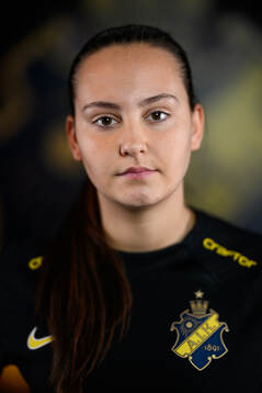 Janelle Yilmaz