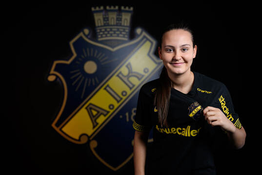 Janelle Yilmaz