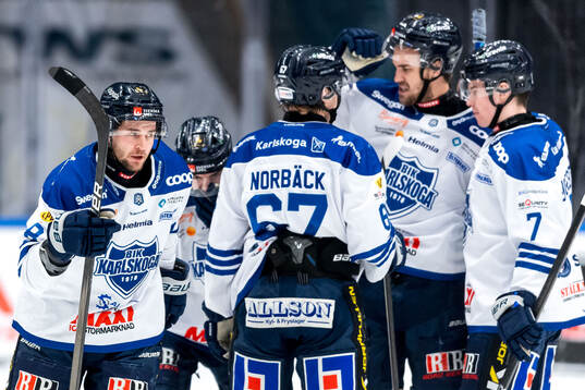 Karlskogas Måns Krämer jublar