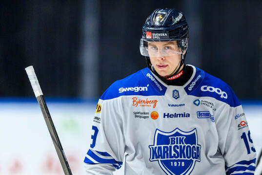 Karlskogas Andre Edvardsen Simen deppar