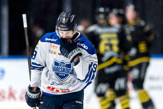 Karlskogas Andre Edvardsen Simen deppar