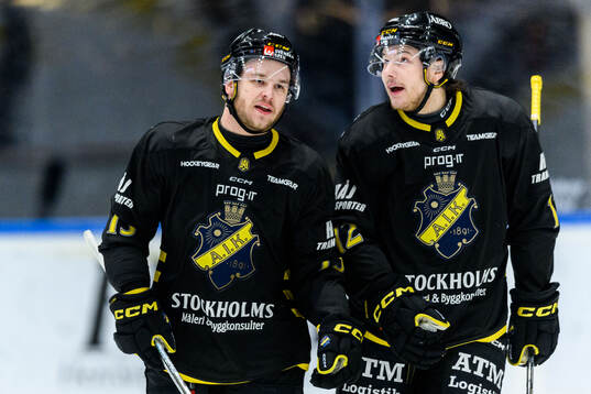 AIKs Jordan Bellerive jublar