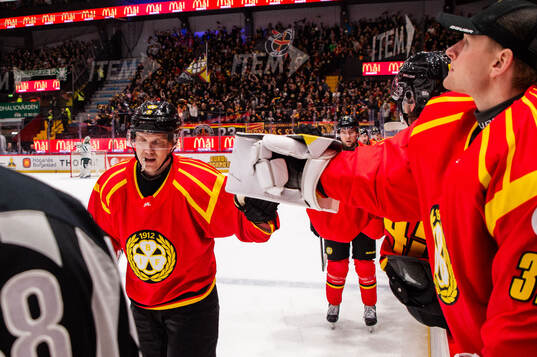 Brynäs Jakob Silfverberg jublar