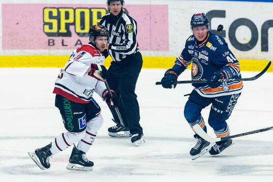 Örebros Kalle Kossila och Växjös Dennis Rasmussen