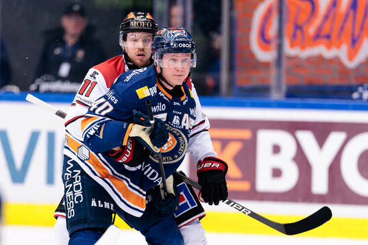 Örebros Kalle Kossila och Växjös Dennis Rasmussen
