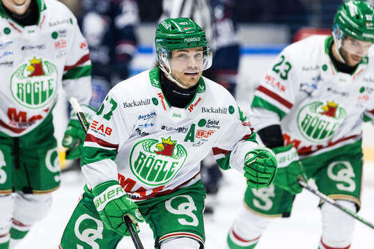 Rögles Leon Bristedt jublar