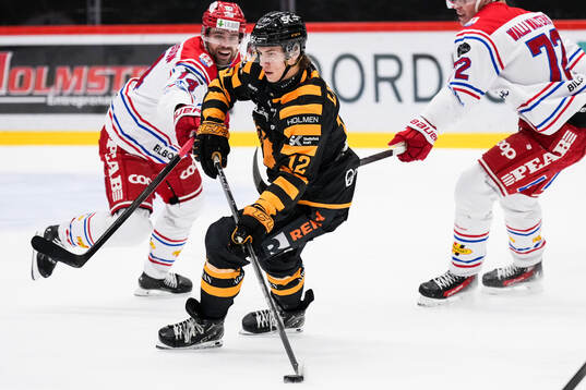 Timrås Emil Pettersson och Skellefteås Valter Lindberg