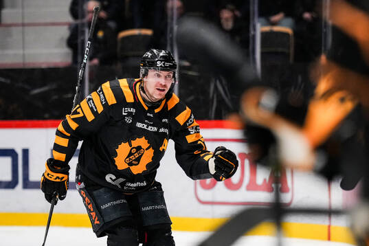 Skellefteås Pär Lindholm jublar