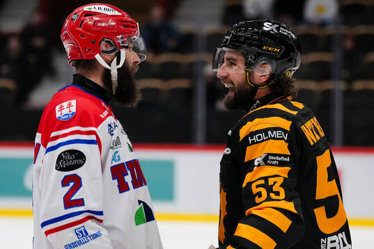 Timrås Per Svensson och Skellefteås Luke Witkowski