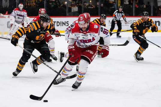 Skellefteås Max Lindholm och Timrås Magnus Pääjärvi