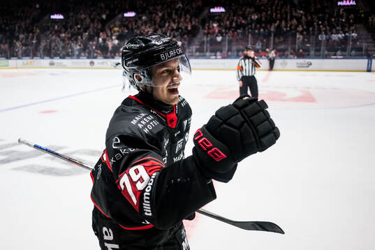 Malmö Redhawks Jakub Galvas jublar