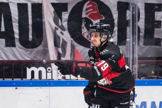 Malmö Redhawks Jakub Galvas jublar