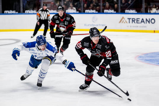 Leksands Max Veronneau och Malmö Redhawks Thomas Berg