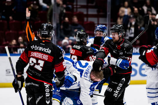 Leksands Lucas Elvenes och Malmö Redhawks Johan Ivarsson