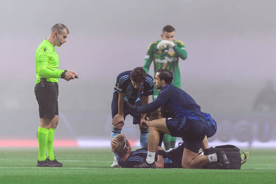 Tobias Gulliksen of Djurgården in pain
