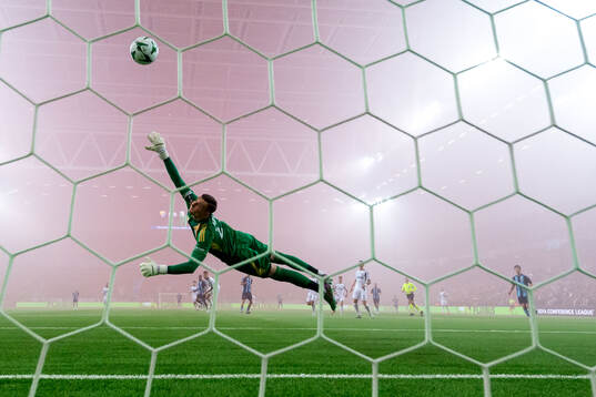 Goalkeeper Gabriel Kobylak of Legia Warszawa