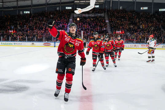 Luleås Oskari Laaksonen jublar