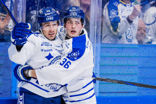 Leksands Patrik Norén jublar med Hannes Hellberg