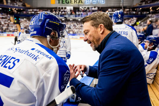 Leksands tränare Charles Berglund