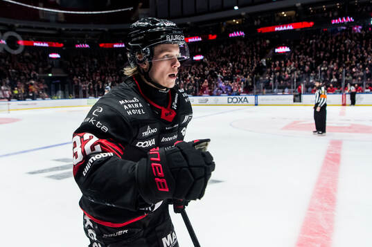 Malmö Redhawks Joona Ikonen jublar