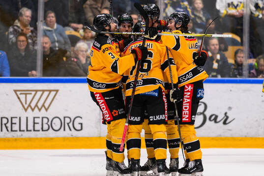 Luleås Markus Nurmi jublar