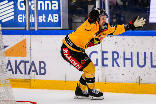 Luleås Brendan Shinnimin jublar