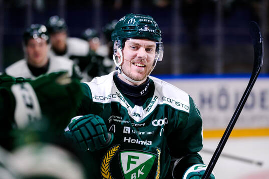 Färjestads Joel Kellman jublar