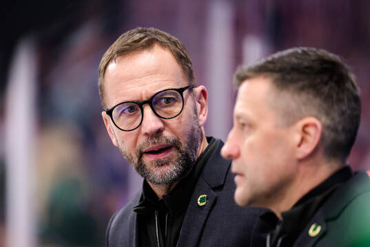 Rögles tränare Roger Hansson och assisterande tränare