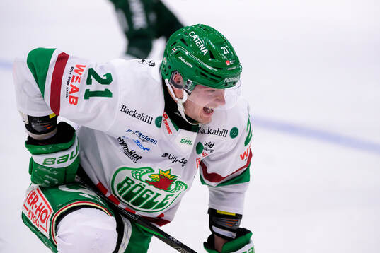 Rögles Henry Bowlby har ont