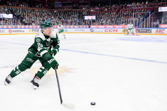 Färjestads Oskar Steen