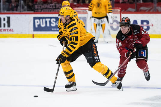 Skellefteås Max Lindholm och Örebros Melvin Fernström