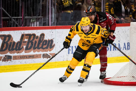 Skellefteås Pär Lindholm och Örebros Emil Larsson