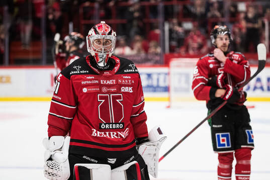 Örebros målvakt Jonas Arntzen deppar