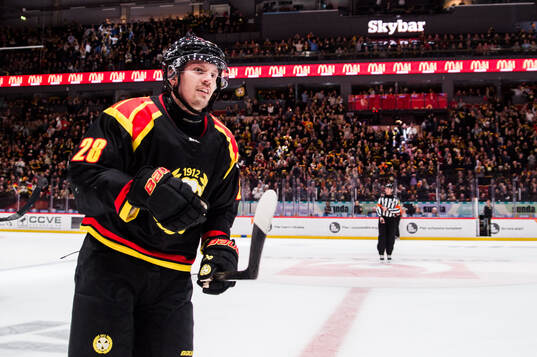 Brynäs Johannes Kinnvall jublar