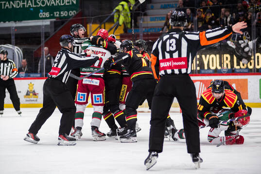 Brynäs Simon Bertilsson, Greg Scott och Anton Rödin och