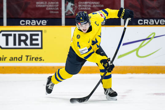 Axel Sandin-Pellikka of Sweden scores 1-2