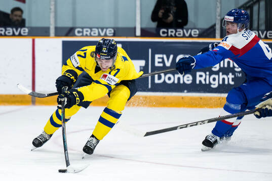 Felix Nilsson of Sweden and Martin Strbak of Slovakia