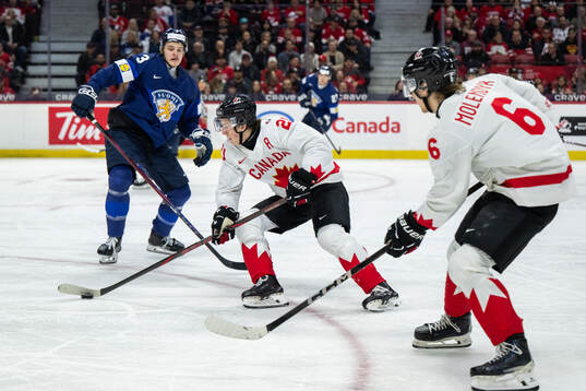 Kalle Kangas of Finland and Calum Ritchie of Canada