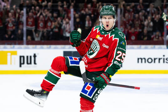 Frölundas Arttu Ruotsalainen jublar