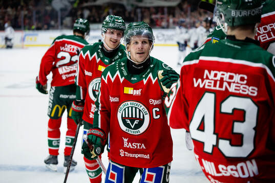 Frölundas Max Friberg jublar