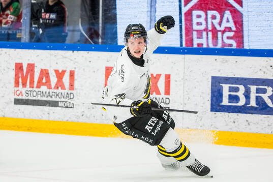 AIKs Rasmus Rudslätt jublar