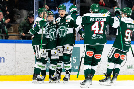 Bläddra bland fler bilder av Ishockey, Hockeyallsvenskan, Tingsryd - Vimmerby