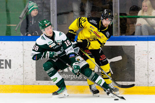 Tingsryds Jacob Svensson och Vimmerbys Jakob Heljemo