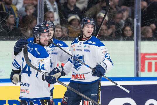 Karlskogas Christoffer Jansson jublar