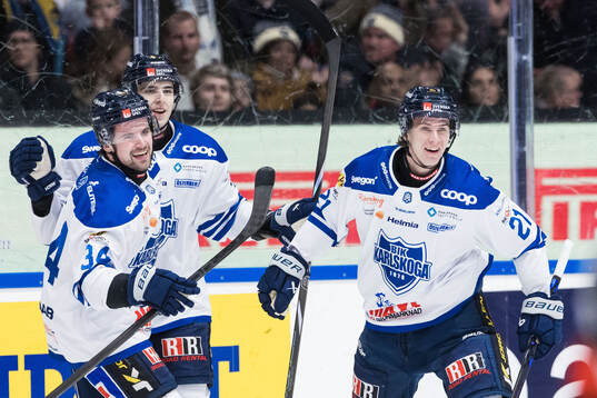 Karlskogas Christoffer Jansson jublar