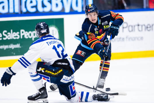 Djurgårdens Arvid Costmar och Karlskogas Gustaf Thorell