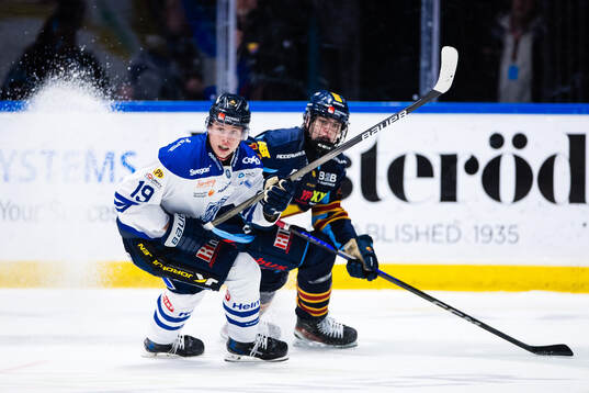 Karlskogas Andre Edvardsen Simen och Djurgårdens Anton