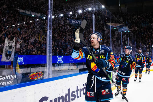 Djurgårdens Daniel Brodin jublar
