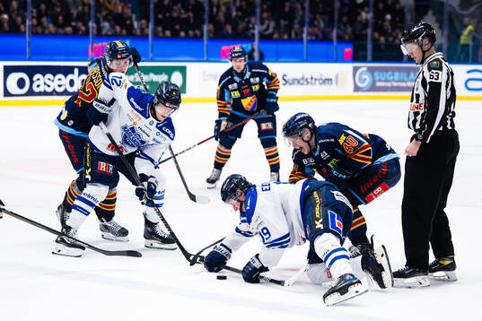Djurgårdens Hampus Larsson och Arvid Costmar