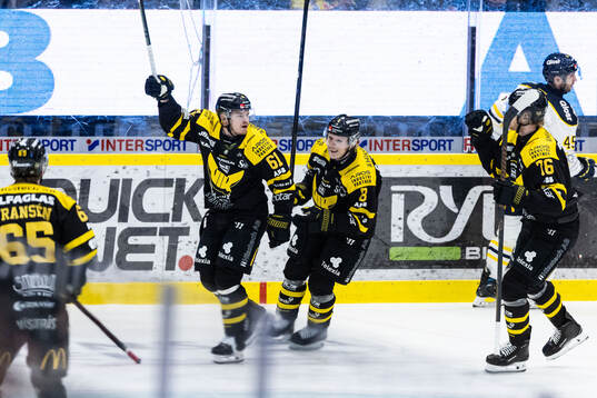 Västerås Malte Sjögren jublar